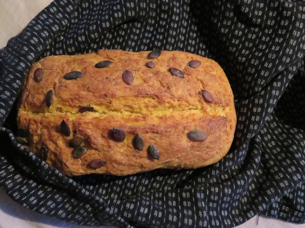 kuerbis-karotten-brot2