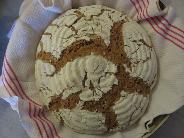 dinkel-leinsamen-brot