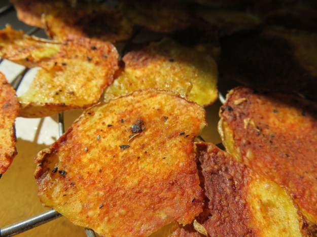 Selbst gemachte Chips aus dem Backofen