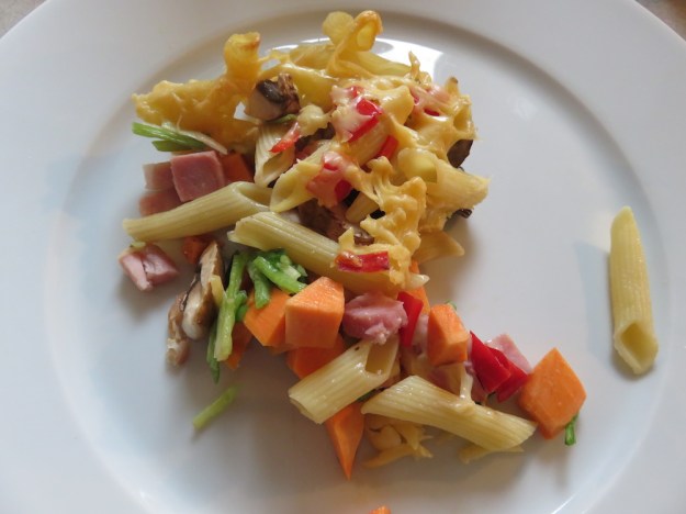 gemüse-nudelauflauf