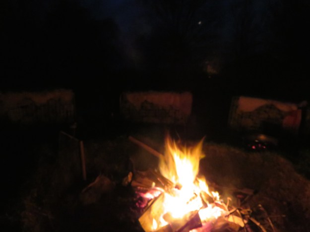 Feuerstelle Schaffell