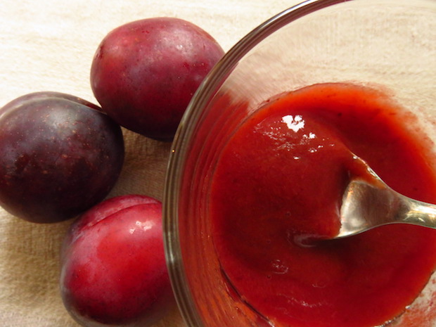 Traditionelles Pflaumenmus ohne Zucker
