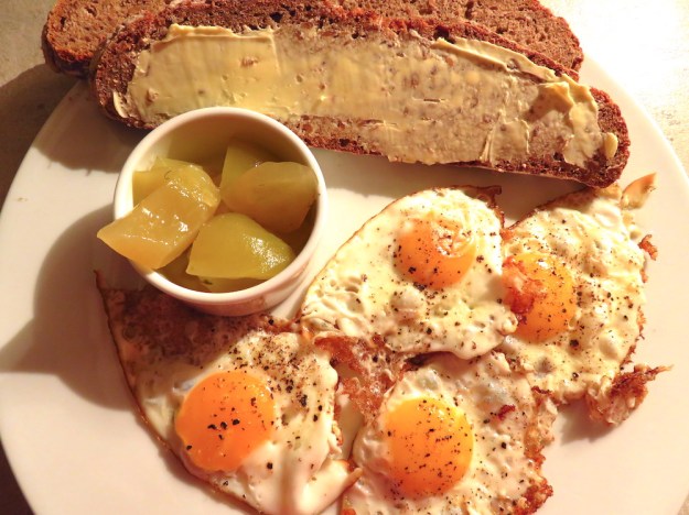 honiggurken-brot-spiegelei
