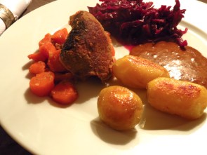 Ein reiches Winteressen aus unseren Vorräten: Rouladen